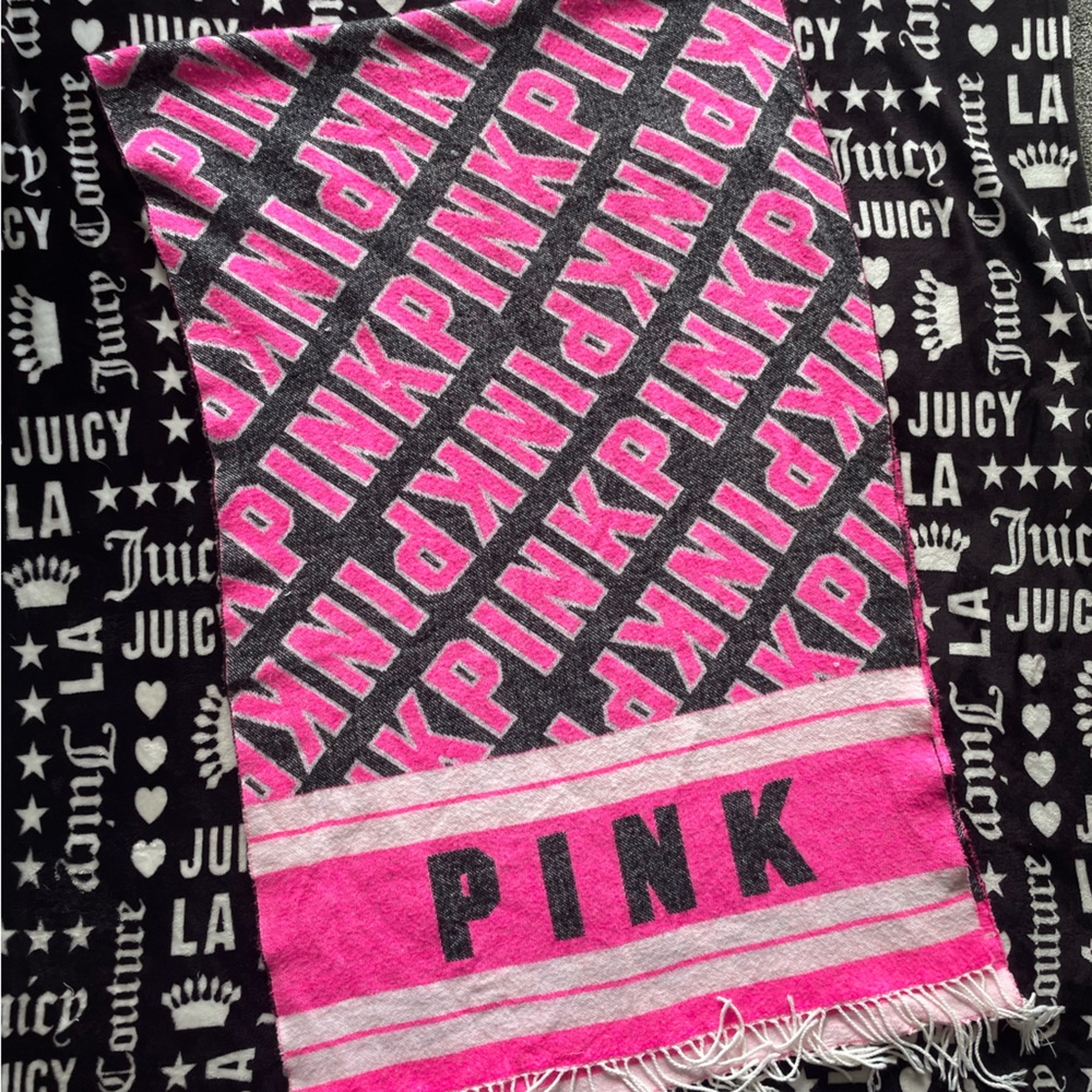 PINK VICTORIAS SECRET LARGE SCARF 💕
